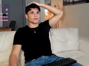 AnnyReina – webcam model profile photo Image 3