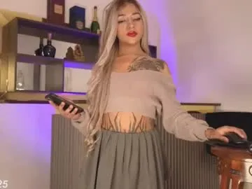 NaughtyNinaX – webcam model profile photo Image 4