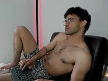 LiaBoston – webcam model profile photo Image 2