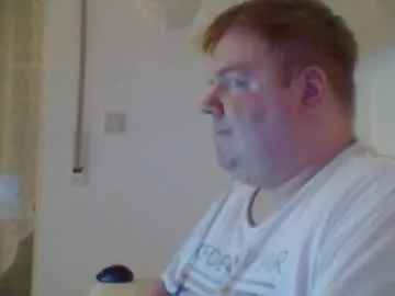 Amylewiss – webcam model profile photo Image 10