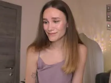 AmyBelmontt – webcam model profile photo Image 3