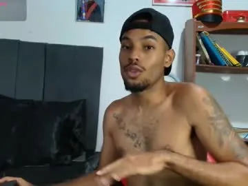 GuivernoStud – webcam model profile photo Image 12