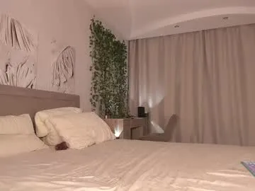 Rose_berry – webcam model profile photo Image 13