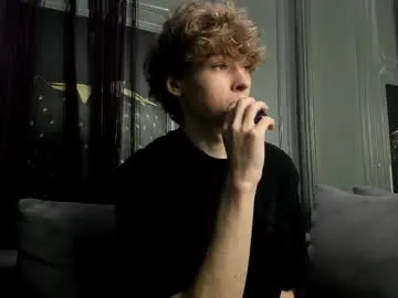 SofieeNoir – webcam model profile photo Image 4