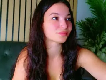 ArianaSole – webcam model profile photo Image 3