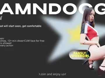 Chloe_Sins – webcam model profile photo Image 4