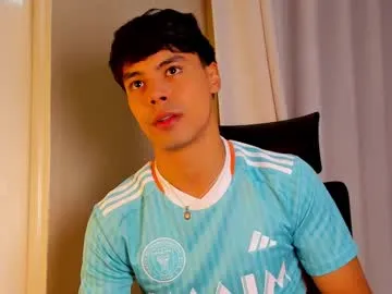 boysgang_sex – webcam model profile photo Image 13