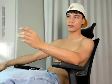 boysgang_sex – webcam model profile photo Image 3