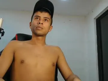 pizza_pa – webcam model profile photo Image 15