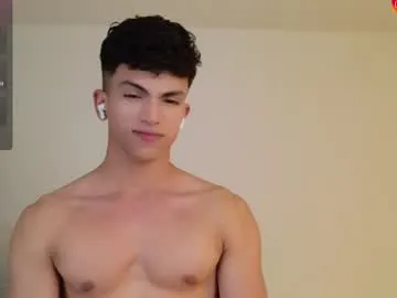 Maxinekinky – webcam model profile photo Image 17