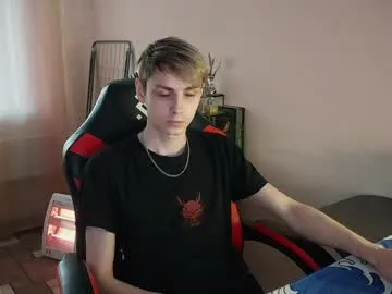 danny_fox888 – webcam model profile photo