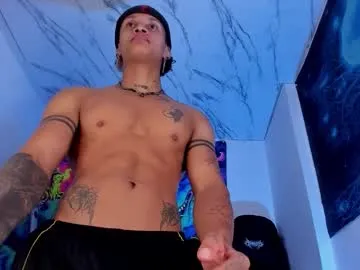 Juhone – webcam model profile photo Image 16