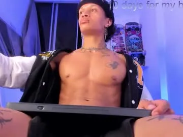 Juhone – webcam model profile photo Image 9