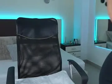 Donovan_Desmond – webcam model profile photo Image 13