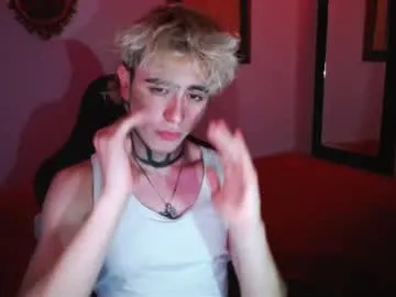 AMANDDATS – webcam model profile photo Image 3