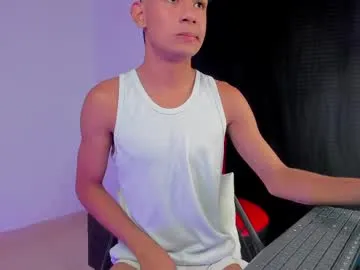 SamyShark21 – webcam model profile photo Image 7