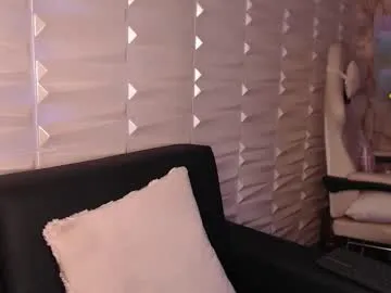 CassieGil – webcam model profile photo Image 9