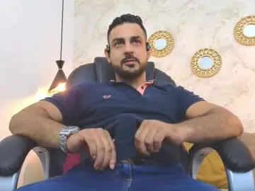 AntonioWest – webcam model profile photo Image 13