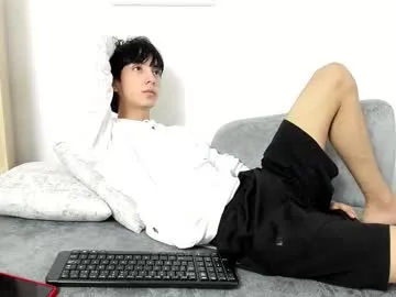 kai101010 – webcam model profile photo Image 11