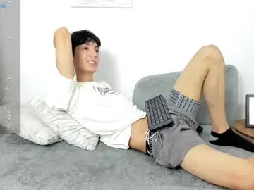 kai101010 – webcam model profile photo Image 7