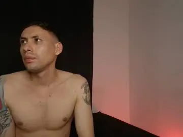 Shuleee – webcam model profile photo Image 11