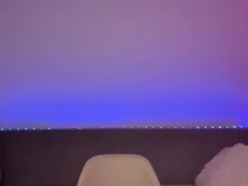 ArianaSole – webcam model profile photo Image 5