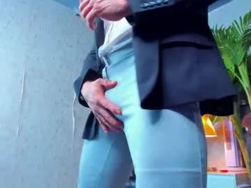 Lililth_Capri77 – webcam model profile photo Image 2