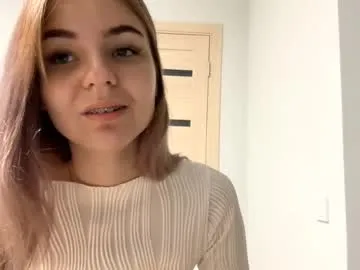 AmyBelmontt – webcam model profile photo Image 7