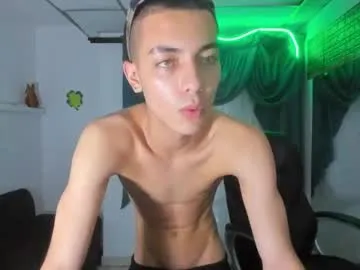 AprilXXS – webcam model profile photo Image 12