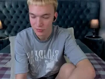 midgettripod1 – webcam model profile photo Image 14