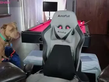 SkyLumen – webcam model profile photo Image 9