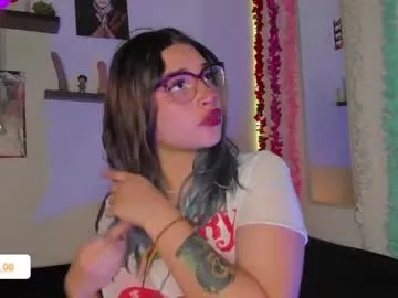 CassieGil – webcam model profile photo Image 19