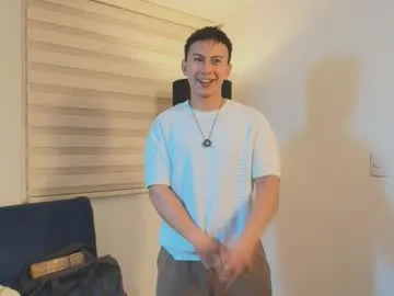 Perfektra – webcam model profile photo Image 13