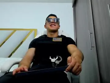 dickjulian – webcam model profile photo Image 10