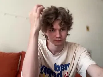 Lunamix – webcam model profile photo Image 12