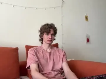 Lunamix – webcam model profile photo Image 17