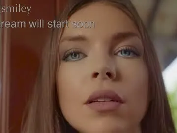 sexmittennjoytoy – webcam model profile photo Image 18