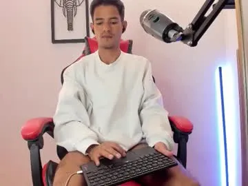 Akiravega – webcam model profile photo Image 19