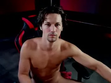 LaraHarvey – webcam model profile photo Image 3