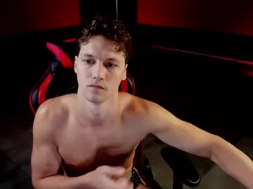 LaraHarvey – webcam model profile photo Image 9