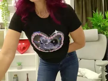 CassieGil – webcam model profile photo Image 16