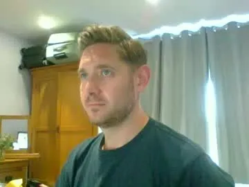 LunaKrismas – webcam model profile photo Image 5