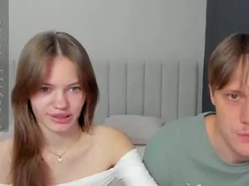 AlannaWeest – webcam model profile photo Image 17