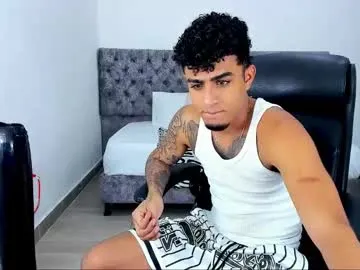 highlatin_guys – webcam model profile photo Image 8