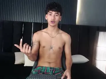 LaraHarvey – webcam model profile photo Image 7