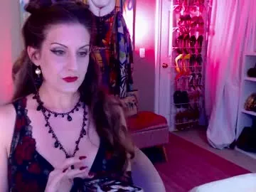 AmyBelmontt – webcam model profile photo Image 3