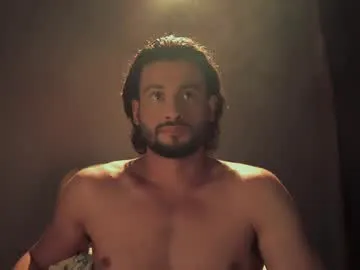 ReinaDelRey – webcam model profile photo Image 2