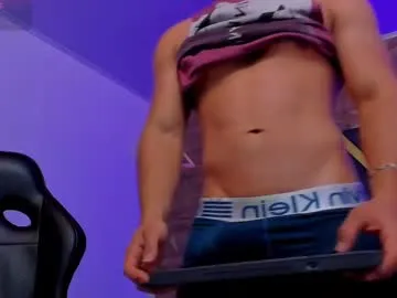 DulceBaker – webcam model profile photo Image 11