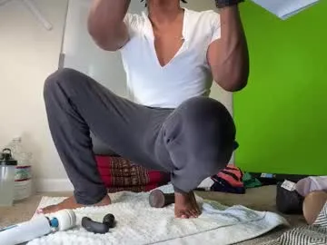 masters_sexx – webcam model profile photo Image 12