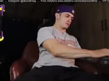 Maxinekinky – webcam model profile photo Image 9